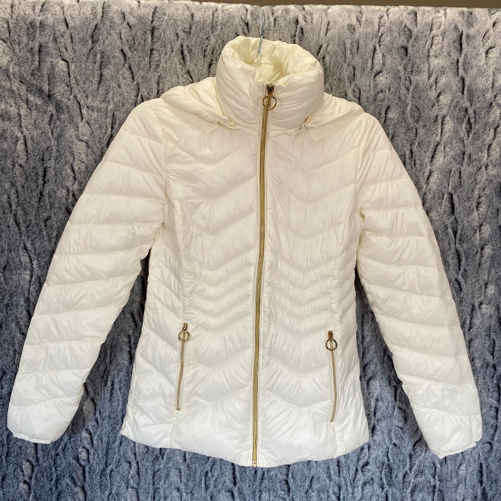Michael Kors Packable Puffy Jacket, white, size XS